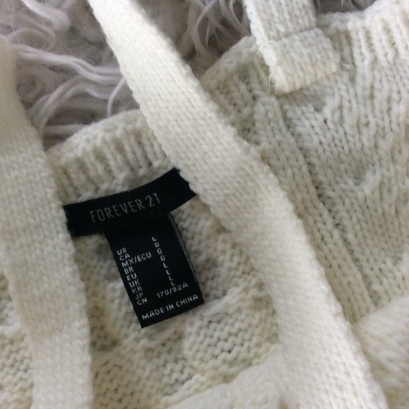 F21 Cable Sweater Knit Crop Top - Picture 4 of 4